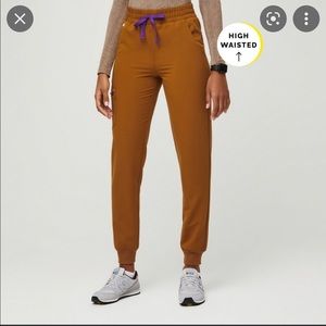 Brand new high waisted Figs jogger scrubs